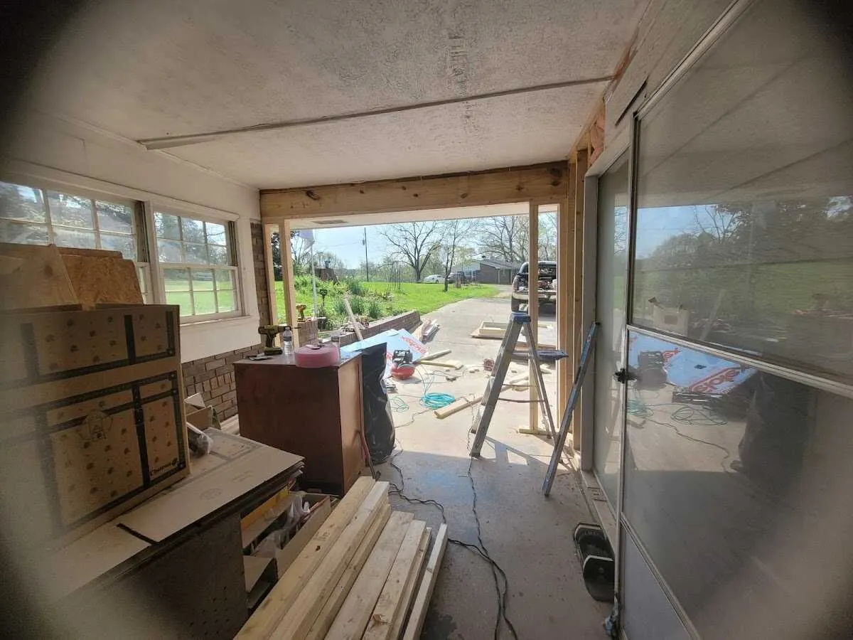 Air movers and dehumidifier for Drying & Dehumidification in Waterloo